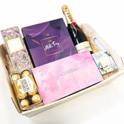 The Ultimate Deluxe Hamper image