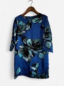 Limited Blue and black floral dress with 3/4 sleeves in size small #floraldress collar to hem 35 pit to pit 19 sku 7026 image