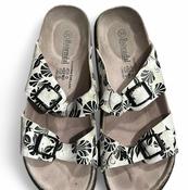 BJORNDAL Womens Fun black &amp; white  Floral Sandals  - Sz 39 8.5 SKU 6748