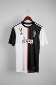 Cristiano Ronaldo #7 Juventus FC Home Jersey 2019/2020 - Size L image
