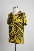 Zara Man yellow and black leaf pattern t-shirt image