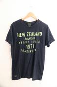 Vintage New Zealand Auckland Heavy tools Est. 1971 print navy blue mens medium tees image