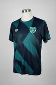 This is a Republic of Ireland 2022-23 Umbro training shirt. image