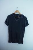 Vintage grey Gap v-neck mens tshirt XS image