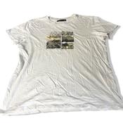 Vintage men PiazzaItalaia graphics white tees in L| L28 W21|SKU 6498 image