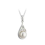 Sterling Silver Pearl Trinity Knot Pendant Necklace image