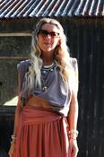 Sleeveless grey tee