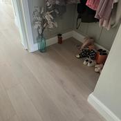 Konig Essence Glazed Oak 8mm (Laminate Flooring) image