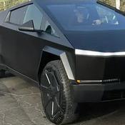 SAMPLE of Super Matte Frozen Black SM-FB100