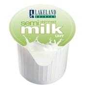 Lakeland UHT half fat milk pots (120-pack)