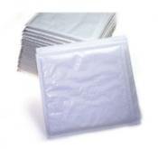 Padded envelope 229 x 162 x 50mm (C5) | PEEL &amp; SEAL | Q-Connect KF3530 | 100-pack image