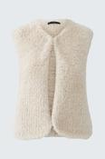 Cosy knitted vest in ecru fur look image