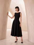 Sleeveless dress in black crêpe with chain detail.