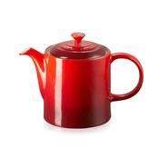 Le Creuset Grand Teapot Cerise 1.3L image