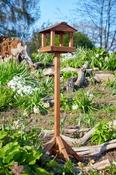 Oakdale Birdtable image