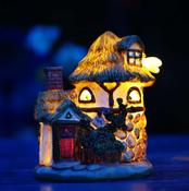 Solar Roundhouse Cottage image