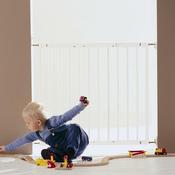 BabyDan Multidan Metal Safety Gate - White (62.5-106.8cm) image