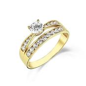 9K Yellow Gold Ring with CZ Stones