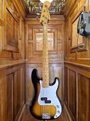 Squier Precision Bass 1982-84 image