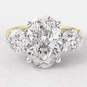 2.70ct Oval And Round Three Stone Diamond Ring XTR1085 - 18ct-yellow-gold / 