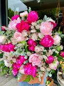 Luxury Pink Peony Bouquet - Standard image