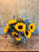 Sunflower Bouquet in Vase - De Luxe image