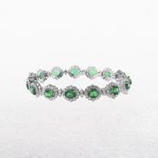 18ct White Gold Oval Emerald 8.23ct and natural Diamond 5.68ct Cluster Bracelet image