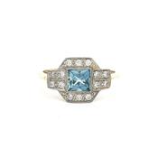 18ct Yellow Gold Aquamarine &amp; Natural Diamond Dress Ring image