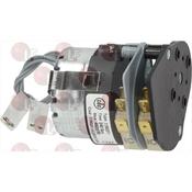 REVERSING SWITCH 11902F1 2CAMS 230V 50Hz image