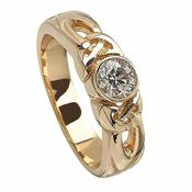 Gravierte Trinity Knot Verlobungsring