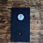 Textured Irish Oak Pendulum Clock for Timeless Appeal image