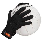 Atak Air Black Football Gloves - 10/11 yrs