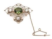 Antique 9kt yellow gold green paste openwork brooch image