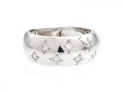 18kt white gold chunky star set diamond ring image