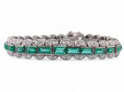 1950s Colombian Emerald And Diamond Scalloped Line Bracelet In 18kt White Gold image