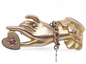 Edwardian Diamond And Garnet Heart In Hand Brooch In 9kt Yellow Gold image