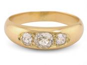 Antique Three Stone Diamond Ring In 18kt Yellow Gold image
