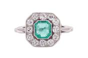 ART DECO EMERALD AND DIAMOND CLUSTER, CIRCA 1930