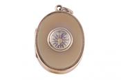 EDWARDIAN AGATE COMPASS LOCKET, CIRCA 1910