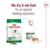 Royal Canin Giant Junior Dry Dog Food 15kg image