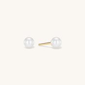 Fine Pearl Stud Earrings in Gold image