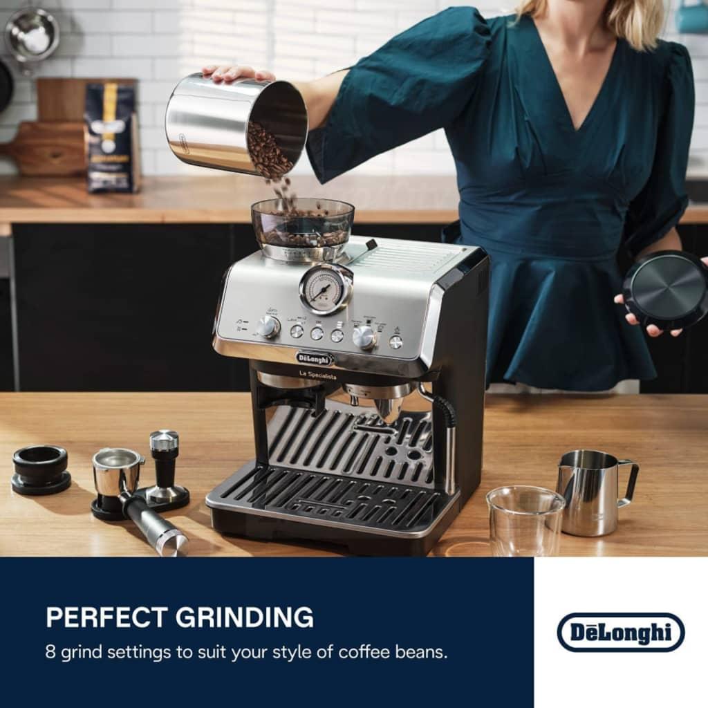 De'Longhi La Specialista Arte Bean to Cup Espresso Coffee Machine Stainless Steel Black 1.5L 8 Grind Settings 3 Temp Levels MyLatte Art Steam Wand EC9155.MB