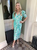 Kameya Sea Green &amp; Cream Dress - 38 image