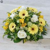 Scented Yellow Posy image