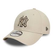 New York Yankees Team Outline 9FORTY Adjustable Cap - Cream - One image