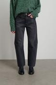 Slim Lasso Jean in Still Black