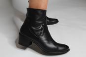 Paul Green Black Leather Ankle Boot 9025