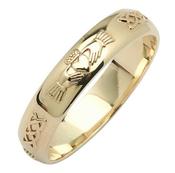 10K Gold Narrow Claddagh Wedding Band image