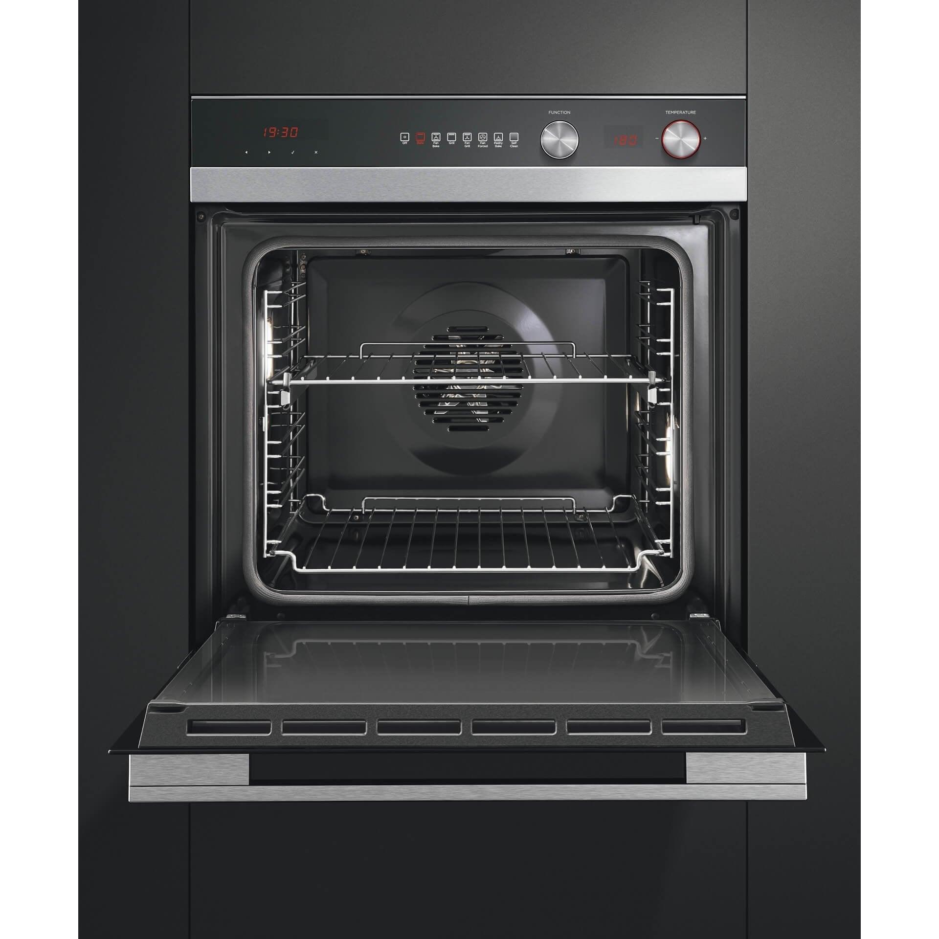 Fisher & Paykel BuiltIn Electric Single Oven Stainless Steel