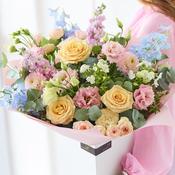 Grand Pastel Bouquet image